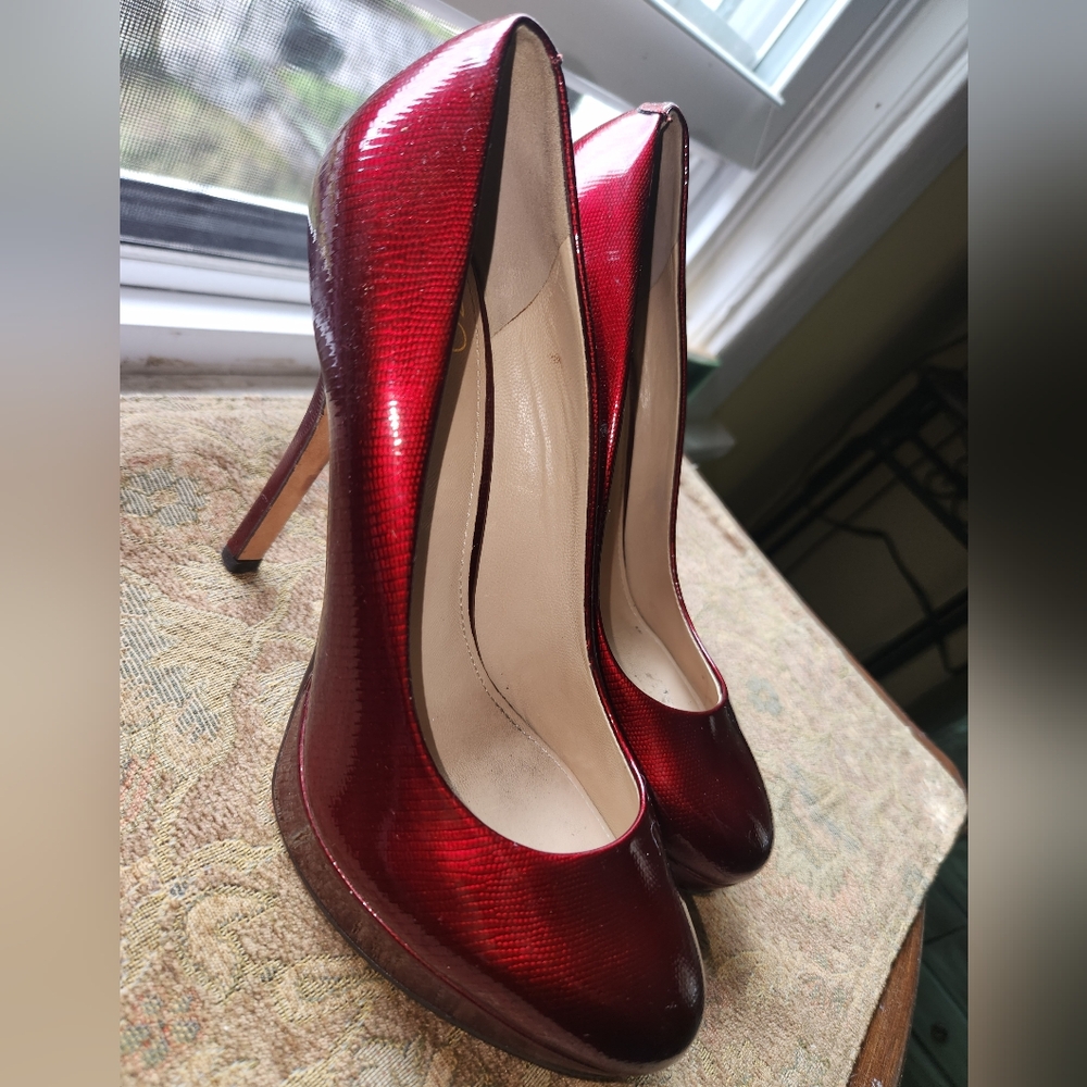 Joan & David Rich Burgundy patent Leather heels Vintage
